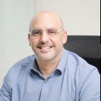 Sergio Barake, Tiendas Ísimo
